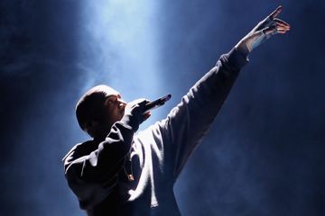 Le rappeur Kanye West est maintenant milliardaire