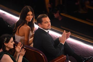Leonardo DiCaprio avec sa chérie Camila Morrone aux Oscars, une première