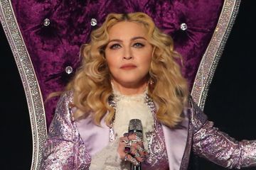 Madonna pose avec ses six enfants sur des images rares