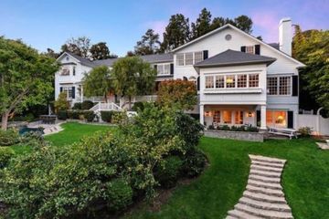 Mila Kunis et Ashton Kutcher vendent leur première maison pour 14 millions de dollars