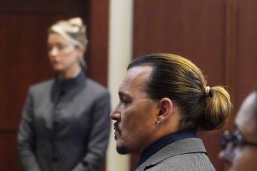 Amber Heard supplie Johnny Depp de la «laisser tranquille», il continue de fuir son regard
