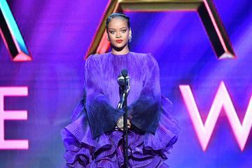 Rihanna donne 5 millions de dollars pour combattre le coronavirus