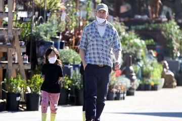 Ryan Gosling, papa poule avec ses filles Esmeralda et Amada