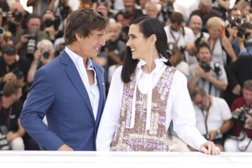 Tom Cruise enfin arrivé à Cannes, joyeuse séance photo avec Jennifer Connelly