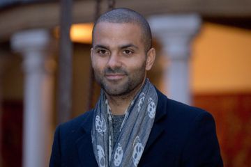 Tony Parker, photo avec ses adorables fils lors d'une randonnée