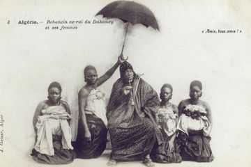 Côté cours - Dans l'ancien royaume du Dahomey, on ne dit pas que le roi est mort