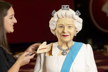 En images : les créations excentriques des fans pour le Jubilé d'Elizabeth II