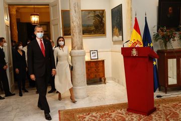 Letizia immaculée pour le premier acte de sa visite d'Etat en Suède