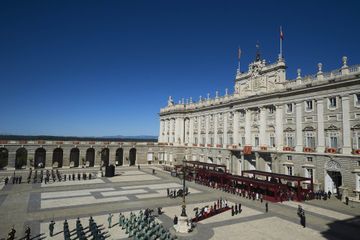 NEWS PICTURES 138202 007