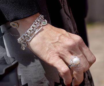 NEWS PICTURES 130261 003