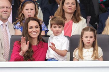 Kate Middleton, descente d'avion remarquée avec Charlotte et Louis à Balmoral