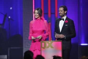 La princesse Sofia sublime en rose flashy au QX Gay Gala, avec le prince Carl Philip