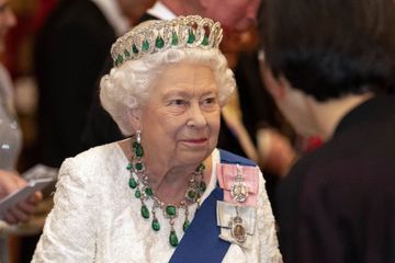 Elizabeth II a été contrainte de reporter sa réception pour les diplomates