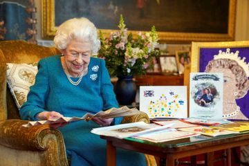 Elizabeth II rayonnante, en toute intimité en prélude à son Jubilé de platine