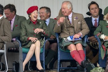 Prince Charles et princesse Anne, franche rigolade au Highland Braemar Gathering