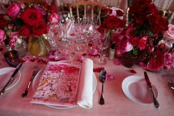 A la table des rois - Princesse Caroline, qu'ont mangé les 800 convives de son 66e Bal de la Rose à Monaco ?