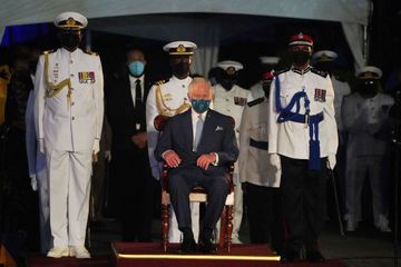 Elizabeth II représentée par le prince Charles à la Barbade où elle n’est plus la reine