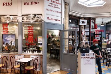 «Guide du Paris boui-boui» : à la découverte de la gastronomie exotique et pas chère