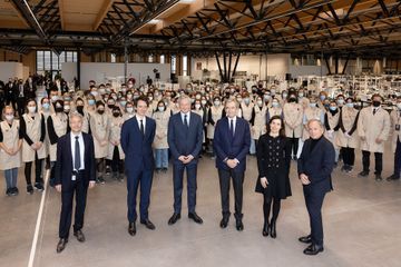 Peaux exotiques : Louis Vuitton inaugure officiellement deux nouveaux ateliers en France