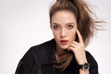 Eileen Gu, mannequin et championne de ski acrobatique, ambassadrice IWC