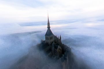 Le Mont-Saint-Michel, survolez la 