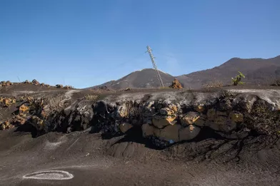 Une partie de l’île de La Palma, dans les Canaries, est recouverte de cendres suite à l’éruption du volcan Cumbre Vieja.