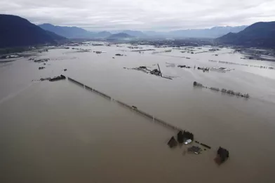 En novembre, les inondations en Colombie-Britannique (Canada) ont coûté 7,5 milliards de dollars.