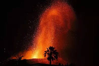 Un nouveau delta de lave s’est formé mardi sur la plage de Los Guirres, sur la côte ouest de l’île de La Palma.