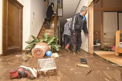 Les dégâts dans une maison à Nagano