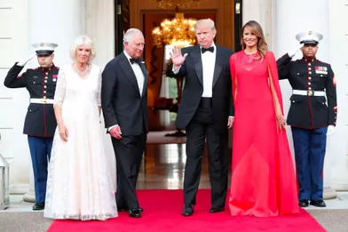 Le prince Charles et Camilla avec Donald et Melania Trump mardi soir à Winfield House.