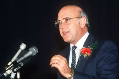 Frederik de Klerk lors d'un meetingen mars 1987, durant la campagne présidentielle.