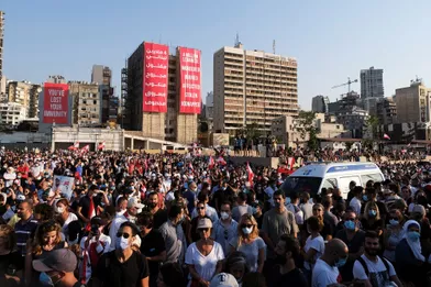 Des heurts ont éclaté entre les forces de sécurité et des centaines de manifestants venus marquer le premier anniversaire de l'explosion du port de Beyrouth, le 4 août 2021