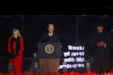 Joe et Jill Biden à Washington à la cérémonie d'illumination du sapin de Noël.