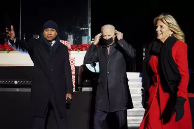 Joe et Jill Biden à Washington à la cérémonie d'illumination du sapin de Noël.