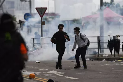 Affrontements entre manifestants et policiers à Hong Kong, le 12 juin 2019.