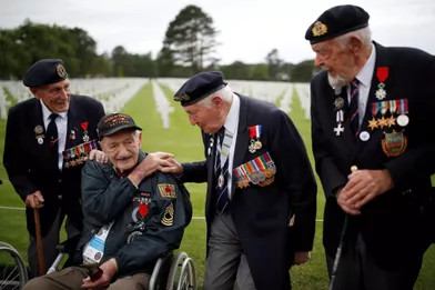 Des vétérans du &quot;D-Day&quot; à Colleville-sur-Mer, le 4 juin 2019.