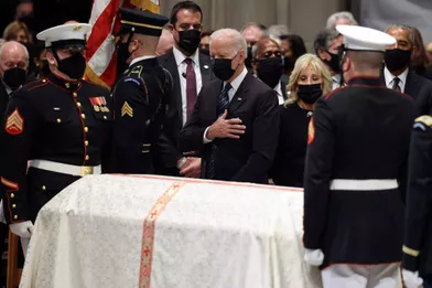 Le président des Etats-Unis Joe Biden était bien sûr présent. Il était accompagné de son épouse Jill.