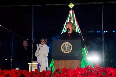 La famille Trump réunie à la Maison-Blanche pour l'inauguration du sapin de Noël, le 28 novembre 2018.