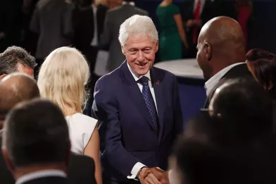 Bill Clintonlors du deuxième débat présidentiel à Saint-Louis, dans le Missouri, le 9 octobre 2016.