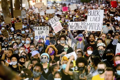 Des milliers de manifestants àOakland, en Californie