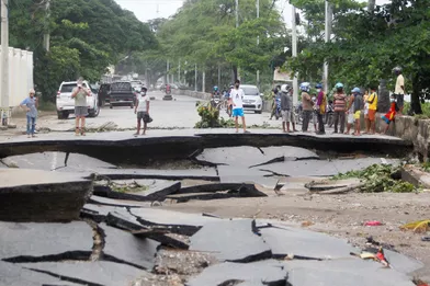 La tempête qui se dirige vers l'Australie a tué aumoins 86 personnes en Indonésie et 71 sont portées disparues, tandis que 27 ont péri au Timor oriental.
