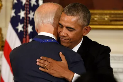 Barack Obama rend hommage à Joe Biden.