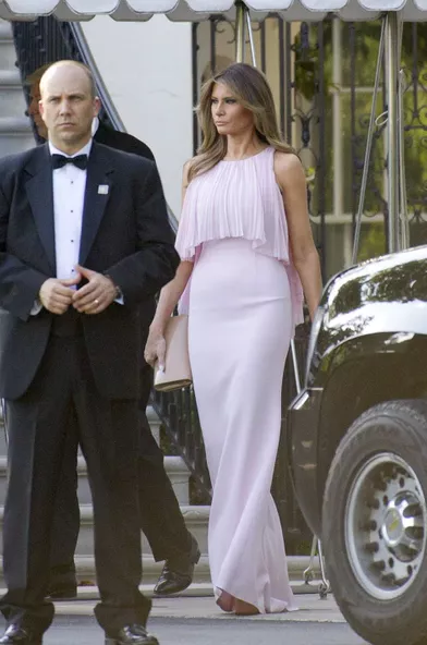 Melania Trump quittant la Maison Blanche, le 24 juin 2017.