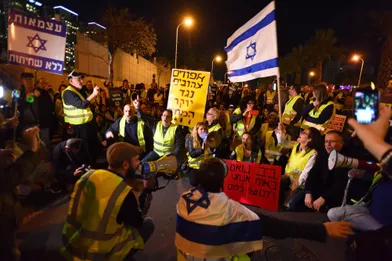 Manifestation de &quot;gilets jaunes&quot; à Tel Aviv, en Israël, le 22 décembre 2018.