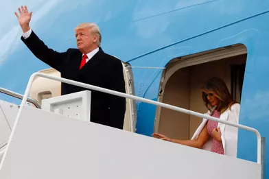 Donald et Melania Trump descendant d'Air Force One, le 1er avril 2018.