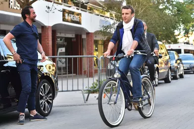 Balade à vélo au Touquet pour Emmanuel Macron.