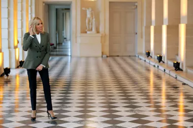brigitte macron a dejeune a versailles avec les conjoints des chefs d etat