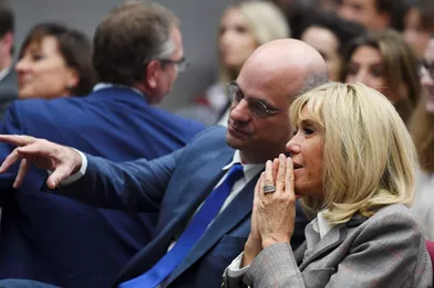 Jean-Michel Blanquer et Brigitte Macronà la cérémonie de remise des prix du concours &quot;Non au harcèlement!&quot;, lundi à Paris.