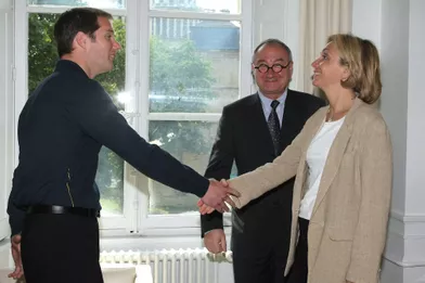 Mai 2009: ministre de la Recherche, Valérie Pécresse reçoit un certain... Thomas Pesquet.