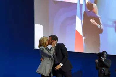 Emmanuel Macron et son épouse Brigitte.